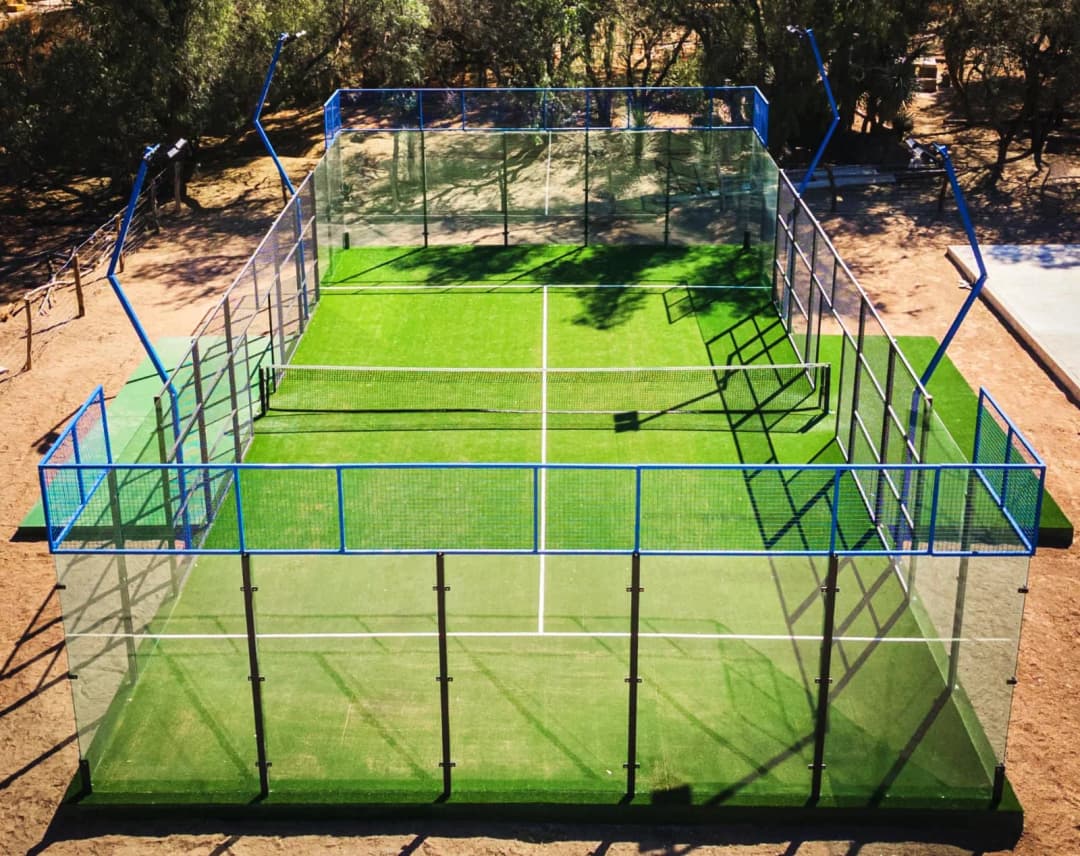 Picture of tennis court
